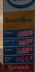 "Tankstelle mit Essen" Tankstelle